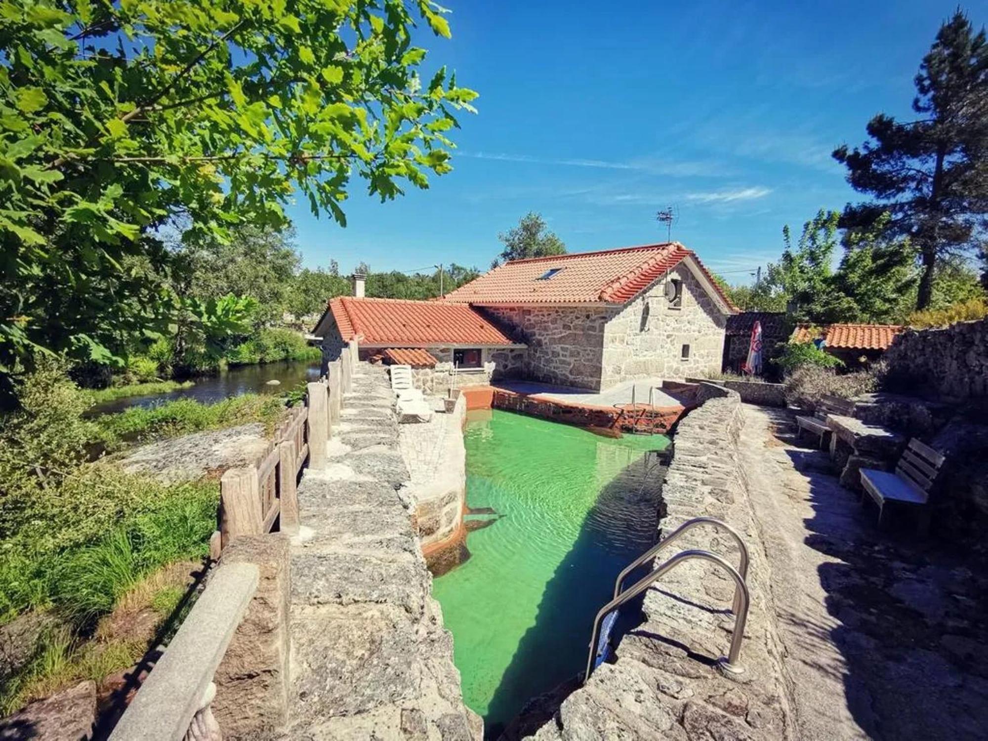 Charming Villa In Segoes With A Private Pool Buitenkant foto